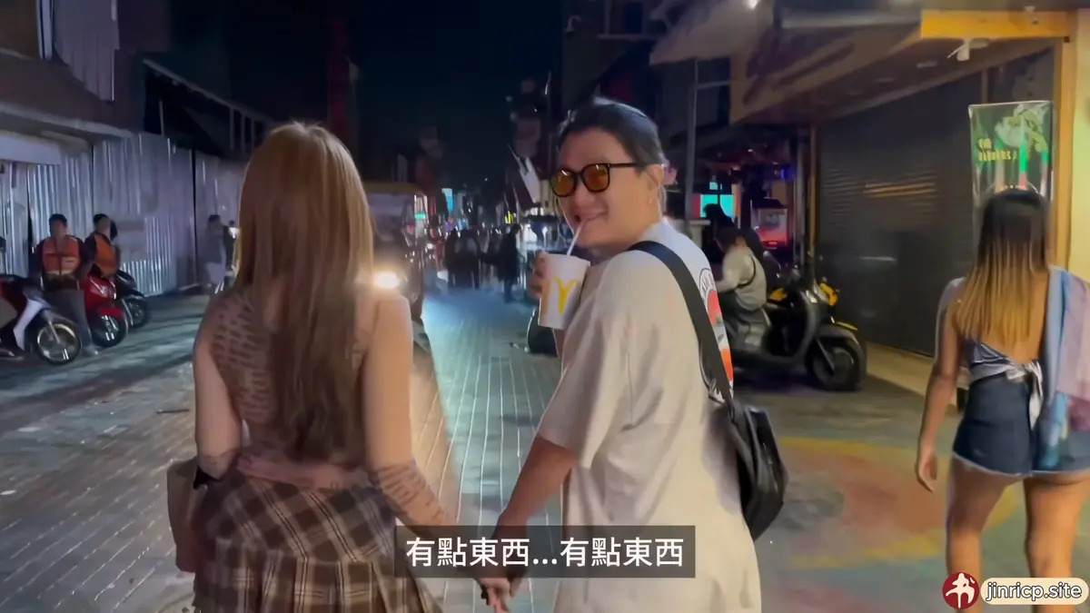 图片[3]-【泰神啦!情色旅游EP.2】脫衣GoGo Bar帶妹回家睡！凌晨射爛巨乳肥臀芭比娃娃 - Jinricp-Jinricp韩国女团中文资源站|中文字幕|BJ主播|PandaTV|直播|免费下载