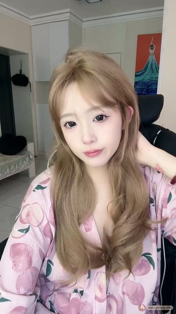 【JINRICP】国产主播 哥哥酱 小合集（4.8GB12v，评论免费看！！！！！！！！ - Jinricp韩国女团中文资源站|中文字幕|BJ主播|PandaTV|直播|免费下载-Jinricp韩国女团中文资源站|中文字幕|BJ主播|PandaTV|直播|免费下载